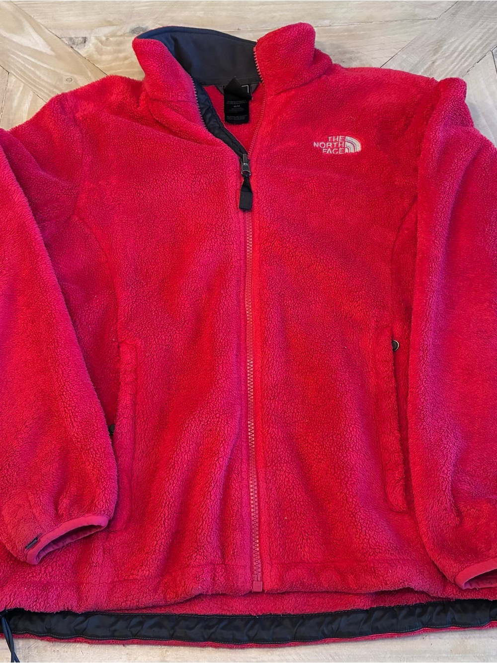 The North Face Women’s Medium Hot Pink Full-Zip Fleece Jacket